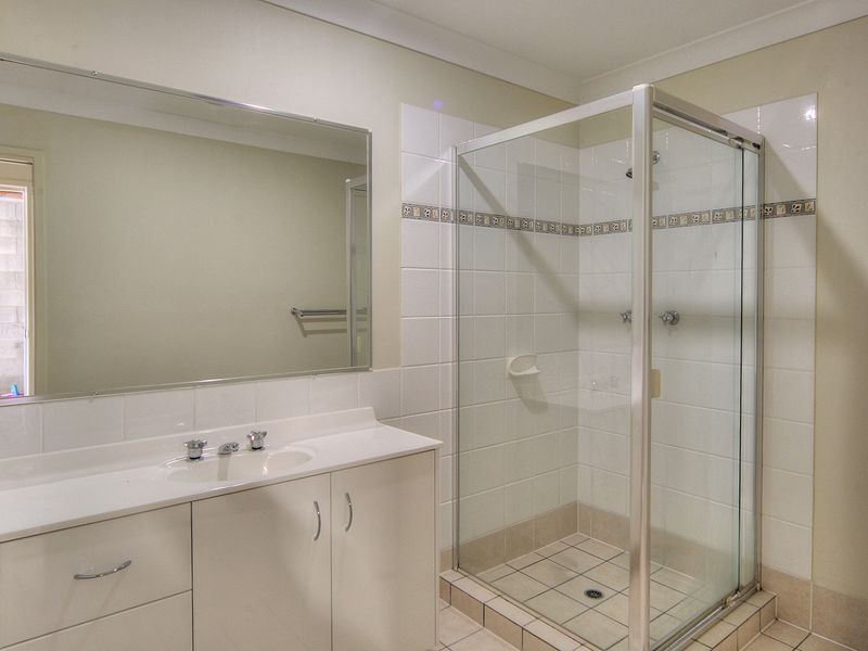 17 Periwinkle Lane, Springfield Lakes QLD 4300