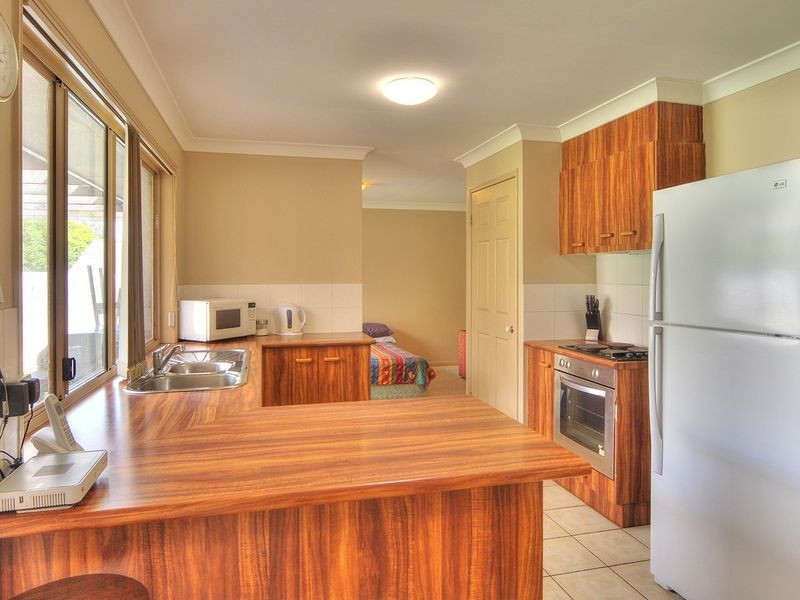 21 Paterson Place, Forest Lake QLD 4078