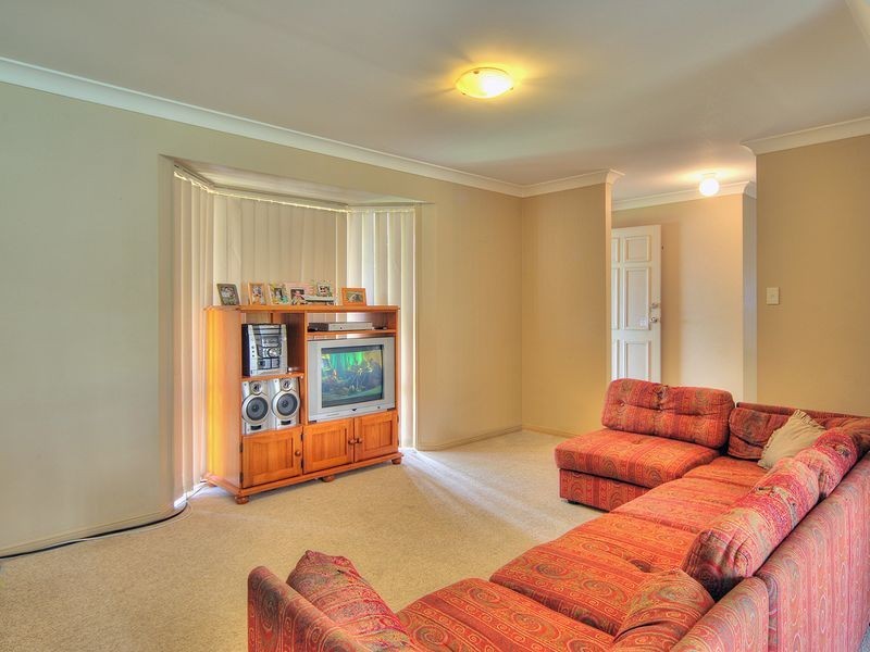 21 Paterson Place, Forest Lake QLD 4078