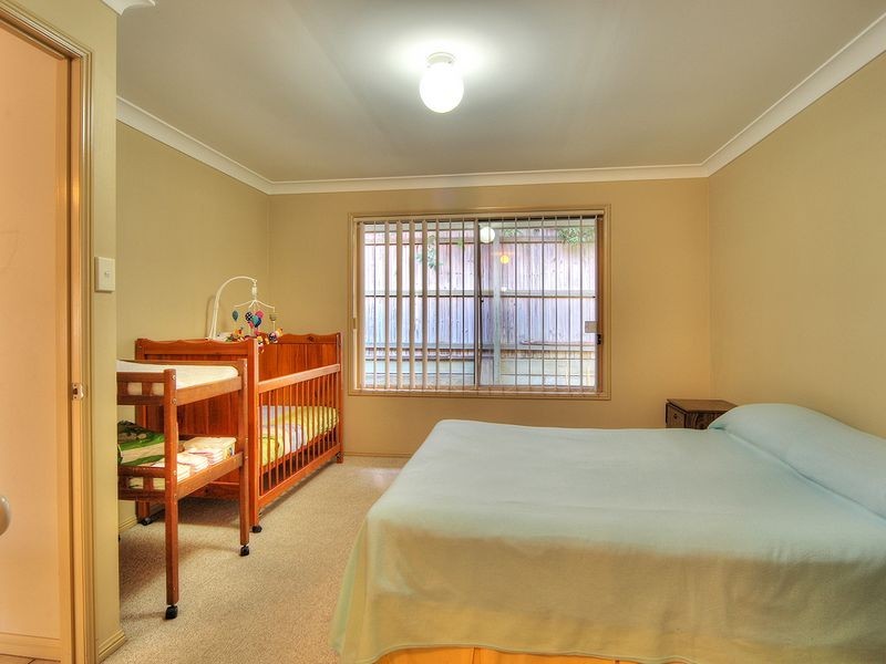 21 Paterson Place, Forest Lake QLD 4078