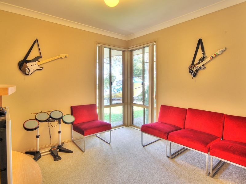 21 Paterson Place, Forest Lake QLD 4078