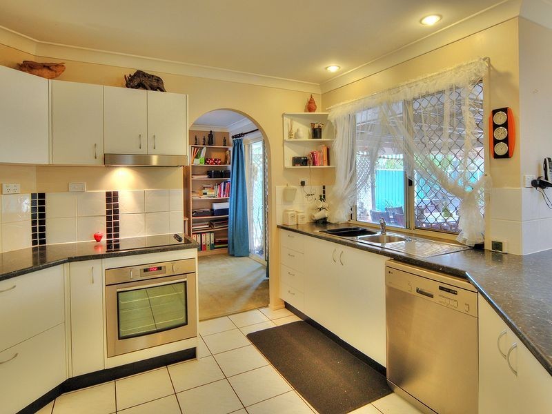 42 Torrens Street, Waterford West QLD 4133