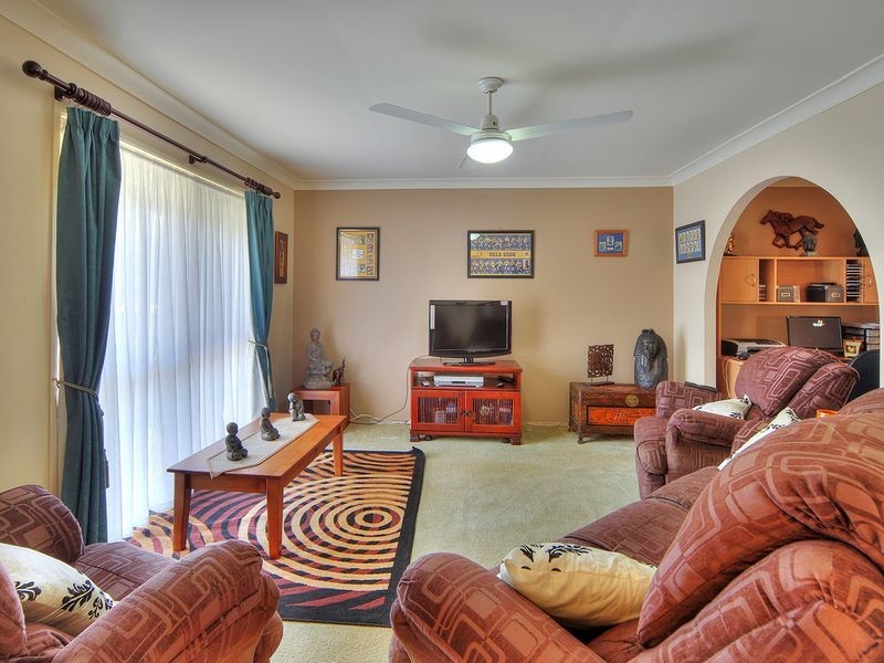 42 Torrens Street, Waterford West QLD 4133