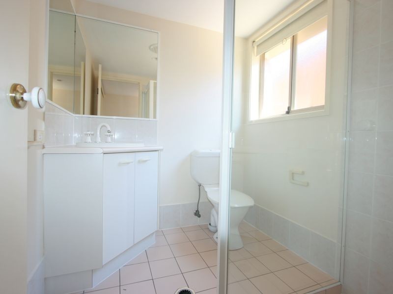 16 Baccata Place, Forest Lake QLD 4078