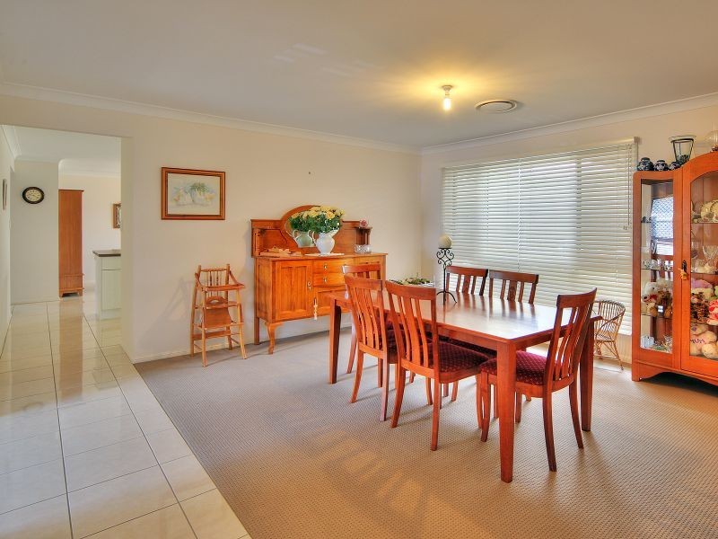 8 Daisy Place, Doolandella QLD 4077