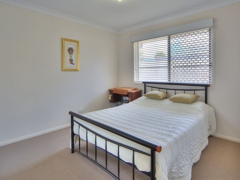 8 Daisy Place, Doolandella QLD 4077