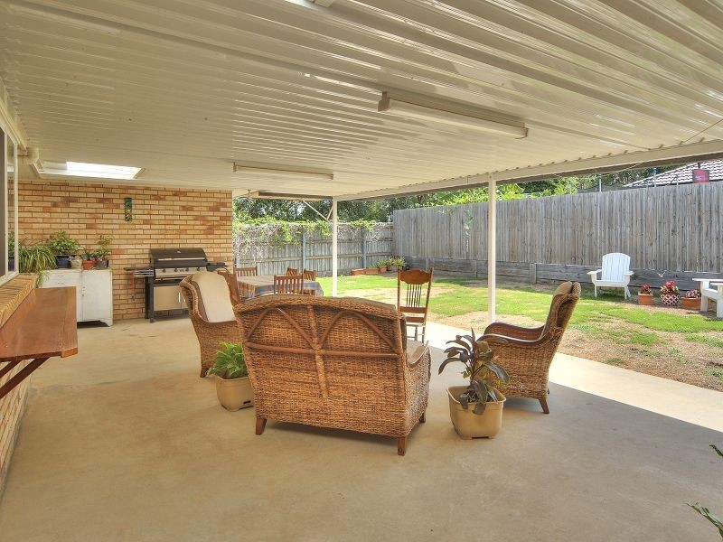 8 Daisy Place, Doolandella QLD 4077