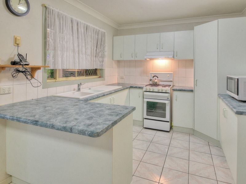 86 Banksia Circuit, Forest Lake QLD 4078