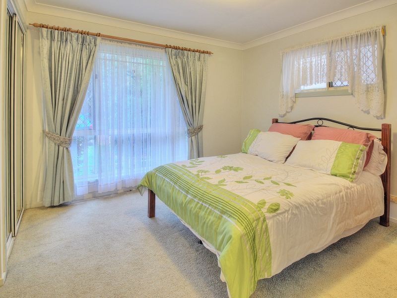 86 Banksia Circuit, Forest Lake QLD 4078