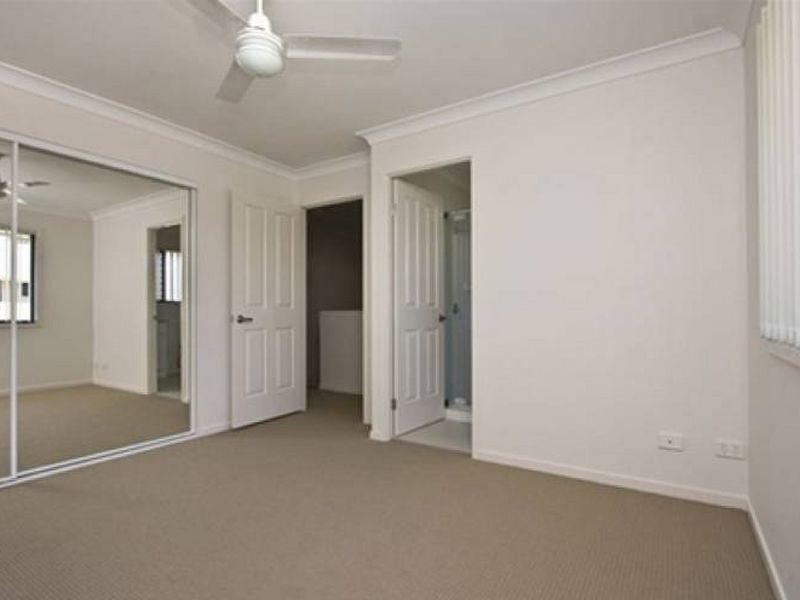32/7 Roxwell Street, Forest Lake QLD 4078