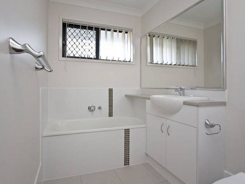 32/7 Roxwell Street, Forest Lake QLD 4078