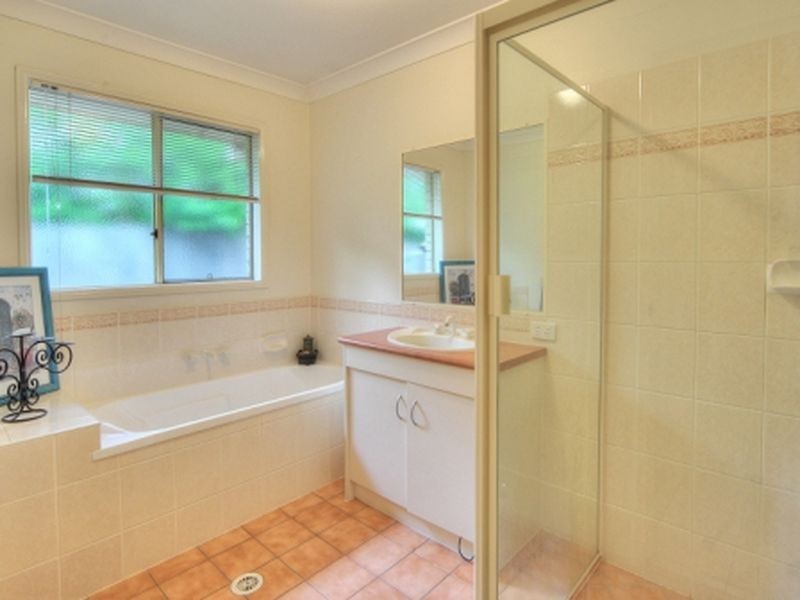 54 Jubilee Avenue, Forest Lake QLD 4078