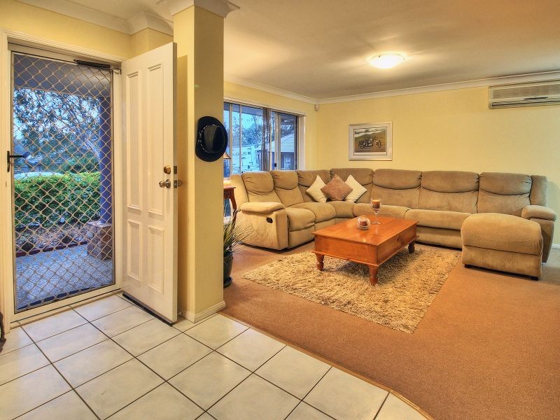 21 Goldeneye Place, Forest Lake QLD 4078