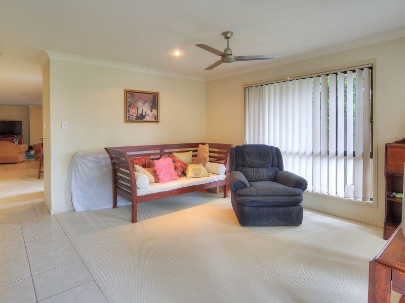 11 Rachele Close, Forest Lake QLD 4078