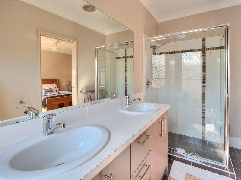 Forest Lake QLD 4078