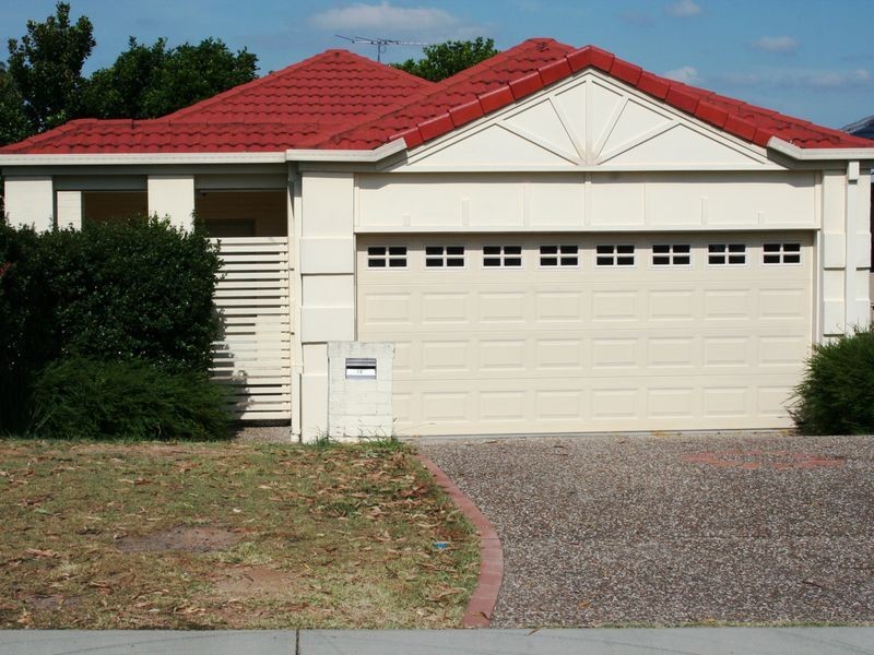 16 Balmoral Place, Forest Lake QLD 4078