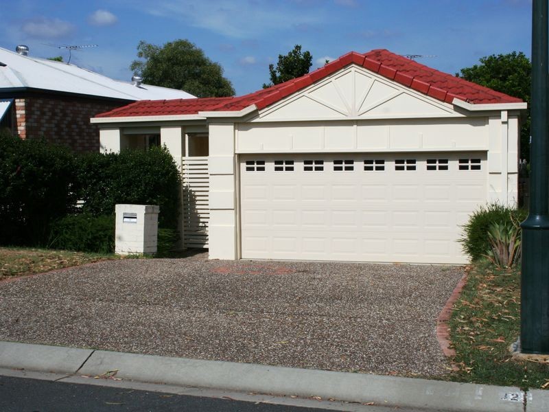 16 Balmoral Place, Forest Lake QLD 4078