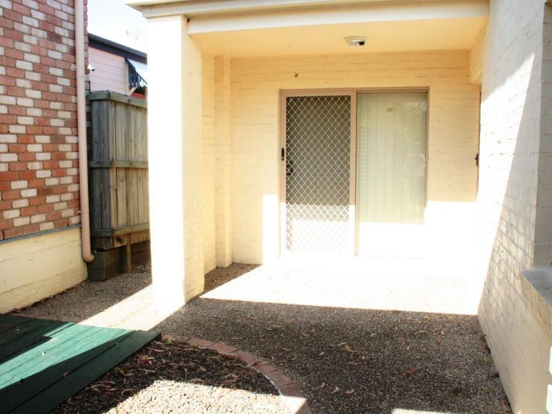 16 Balmoral Place, Forest Lake QLD 4078
