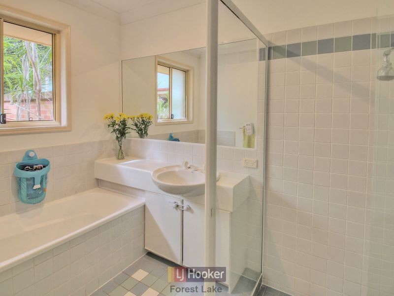 132 Banksia Circuit, Forest Lake QLD 4078