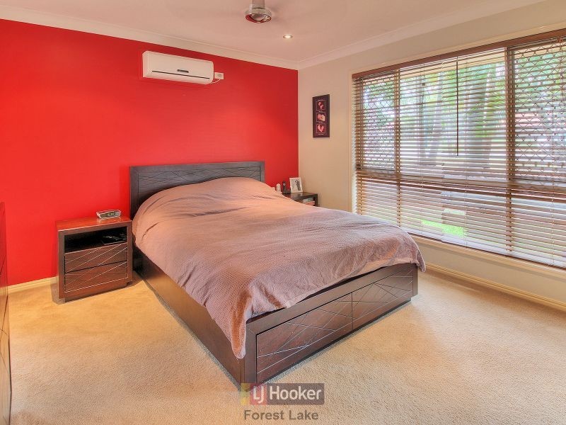 132 Banksia Circuit, Forest Lake QLD 4078