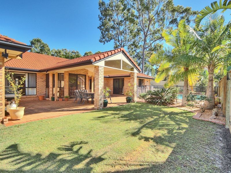 13 Camberwell Place, Forest Lake QLD 4078