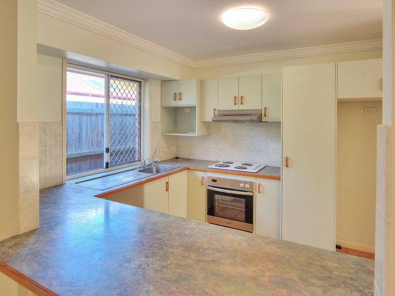 6 Selwyn Close, Forest Lake QLD 4078