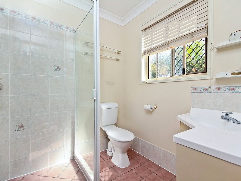 2 Blenheim Close, Forest Lake QLD 4078