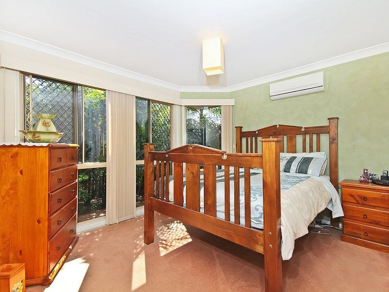 2 Blenheim Close, Forest Lake QLD 4078
