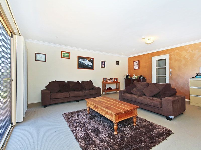 2 Blenheim Close, Forest Lake QLD 4078