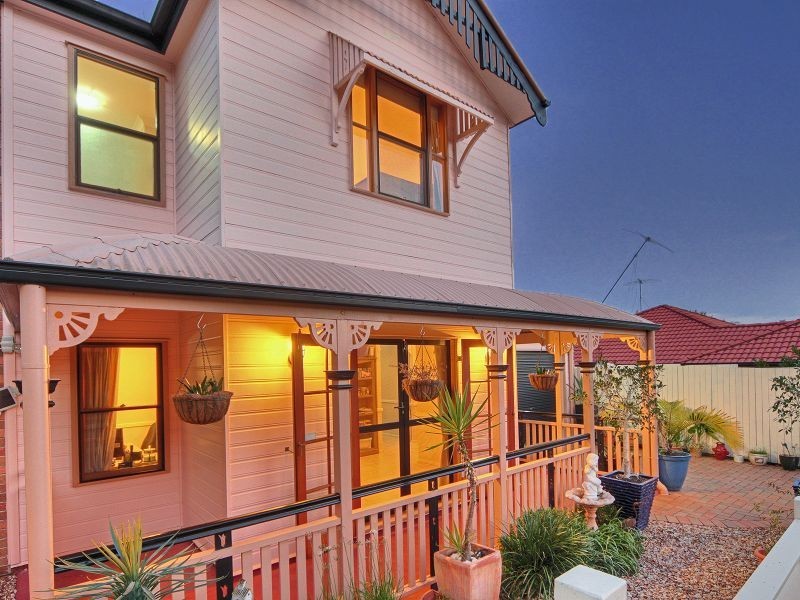 25 Toomba Place, Forest Lake QLD 4078