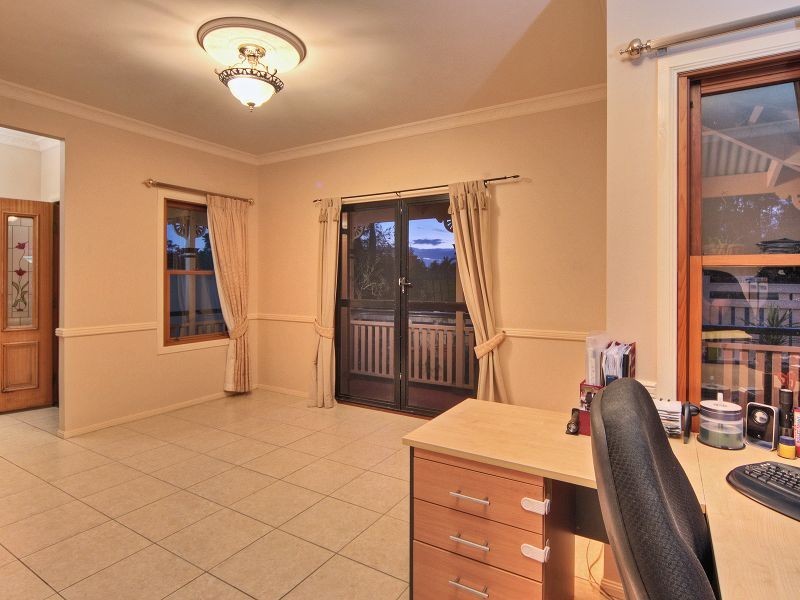 25 Toomba Place, Forest Lake QLD 4078