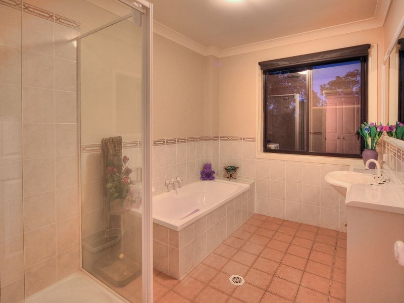 25 Toomba Place, Forest Lake QLD 4078