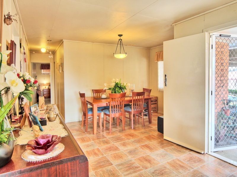 8 Yarraga Avenue, Carole Park QLD 4300