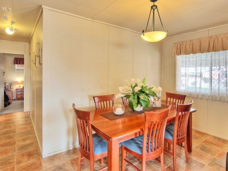 8 Yarraga Avenue, Carole Park QLD 4300