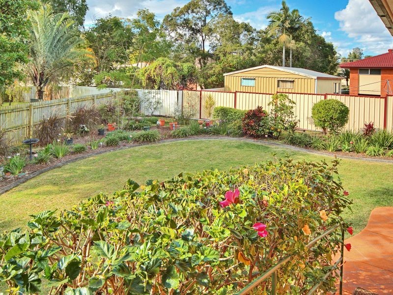 8 Yarraga Avenue, Carole Park QLD 4300