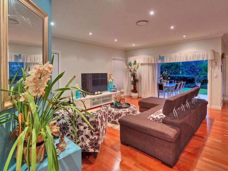 4 Cayman Place, Forest Lake QLD 4078