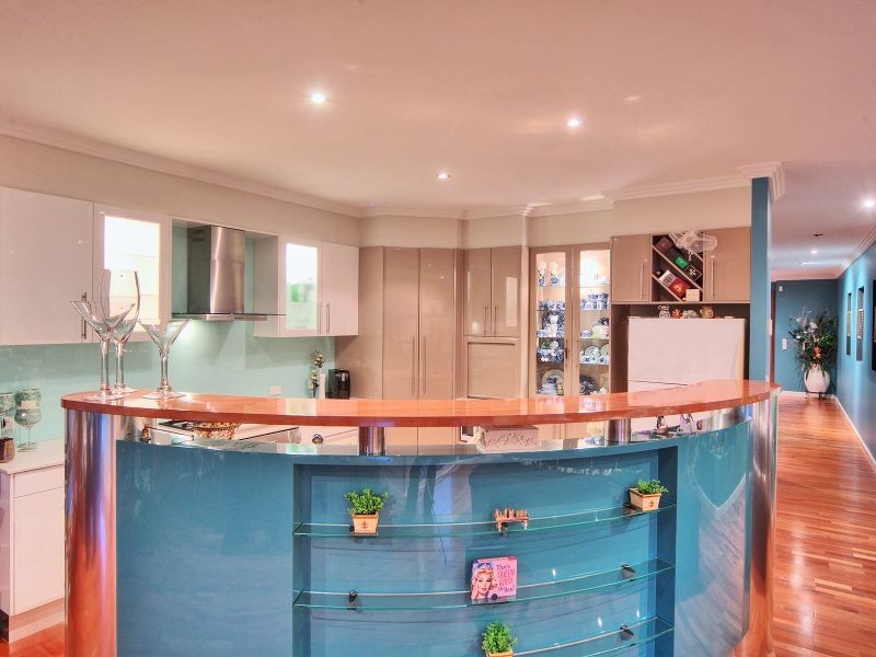 4 Cayman Place, Forest Lake QLD 4078