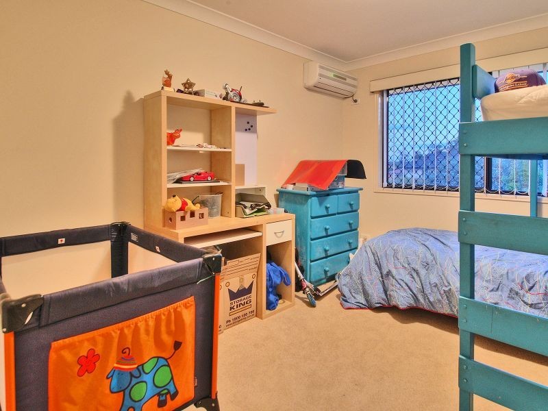 4 Hamilton Close, Forest Lake QLD 4078