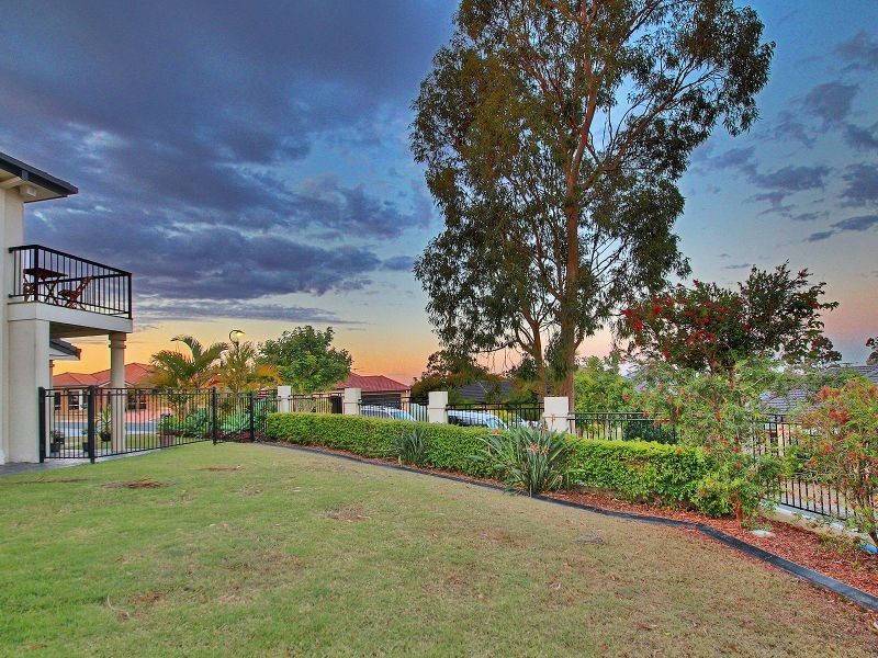 4 Hamilton Close, Forest Lake QLD 4078