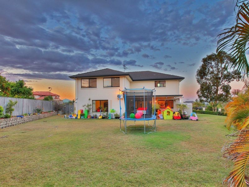 4 Hamilton Close, Forest Lake QLD 4078