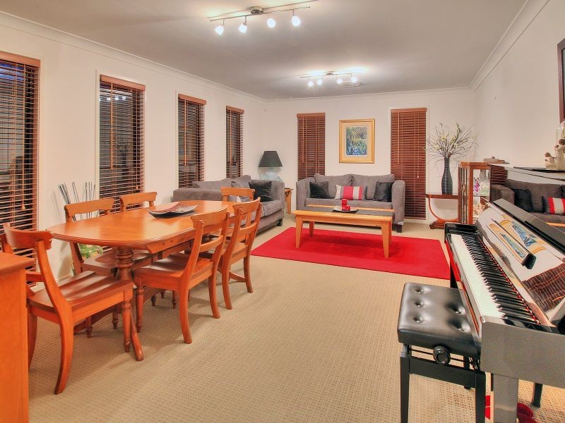 19 Elm Place, Heathwood QLD 4110