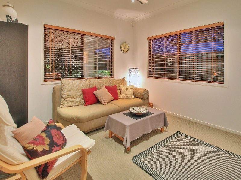 19 Elm Place, Heathwood QLD 4110