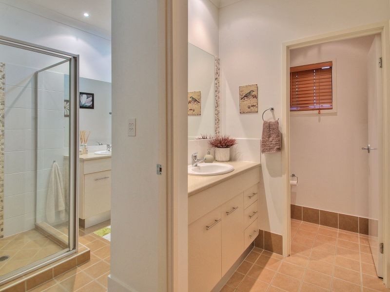 19 Elm Place, Heathwood QLD 4110