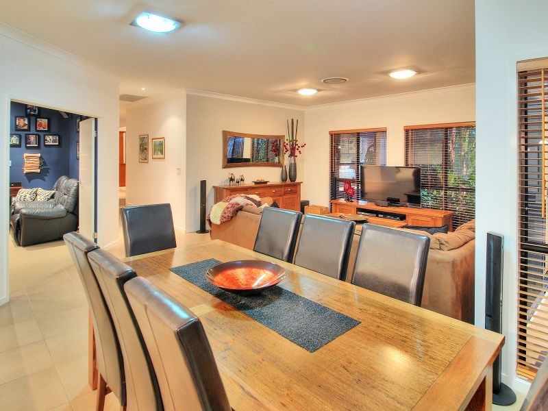 19 Elm Place, Heathwood QLD 4110