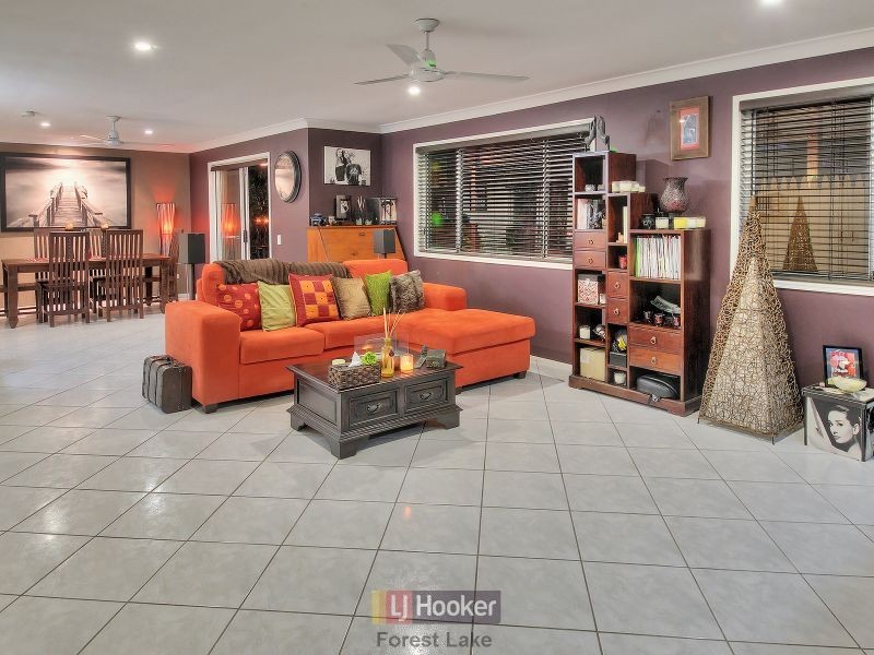 52 Atherton Circuit, Forest Lake QLD 4078