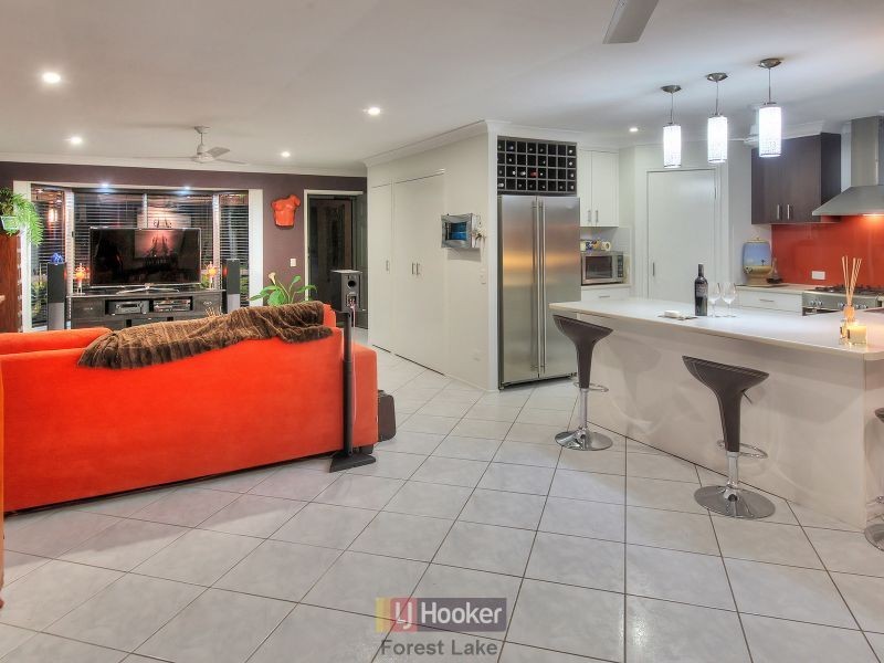 52 Atherton Circuit, Forest Lake QLD 4078