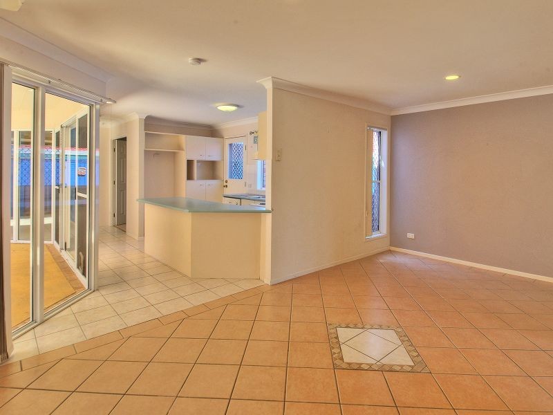 3 Heath Street, Forest Lake QLD 4078