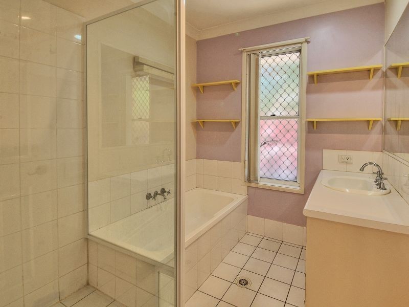 3 Heath Street, Forest Lake QLD 4078