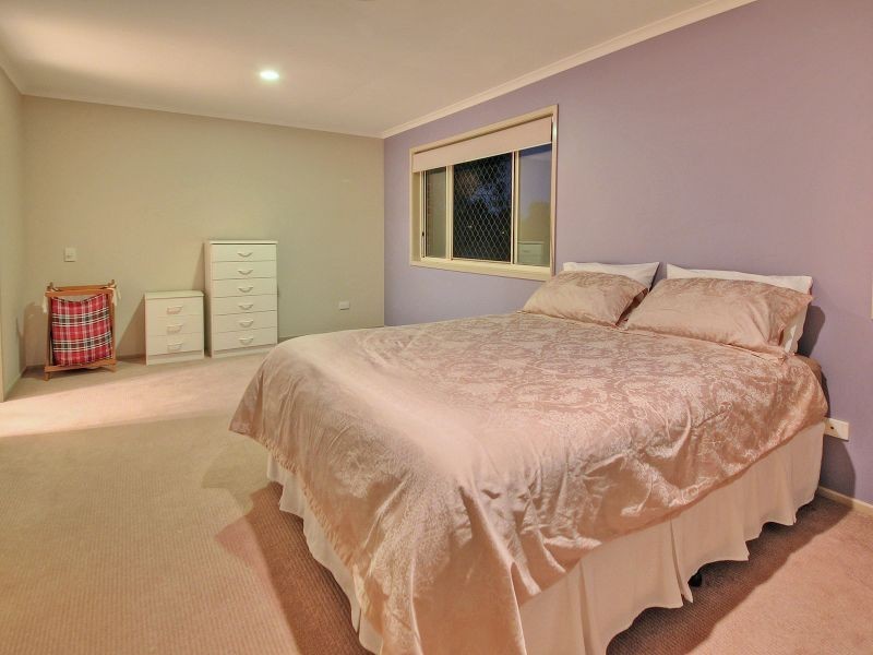 18 Sarabah Place, Forest Lake QLD 4078