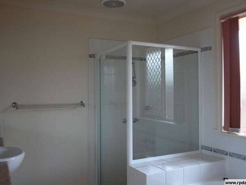 7 Agostino Close, Doolandella QLD 4077